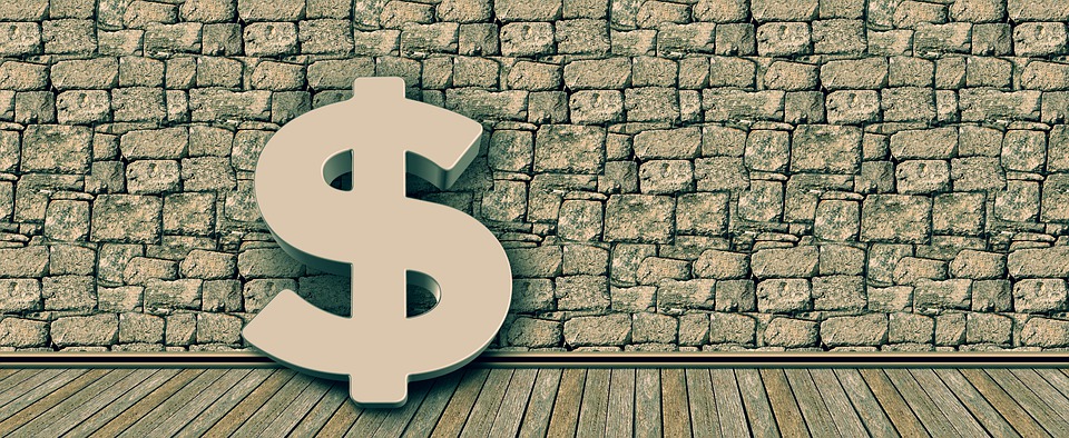 dolar u stěny