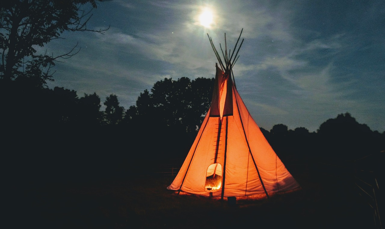 teepee v noci
